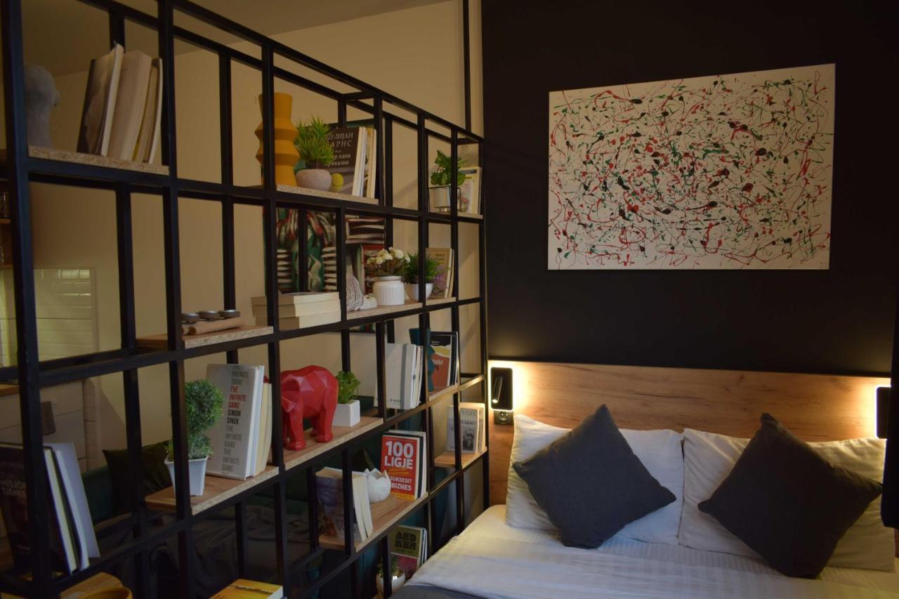 Mickitos Hostel & Apartments Скопие Екстериор снимка